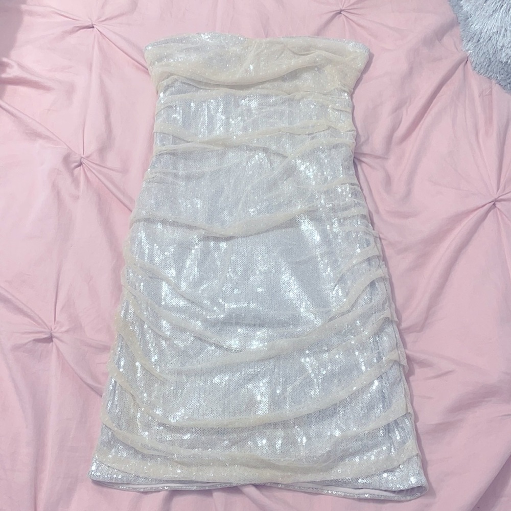 Sweetheart sequin champagne cocktail dress!